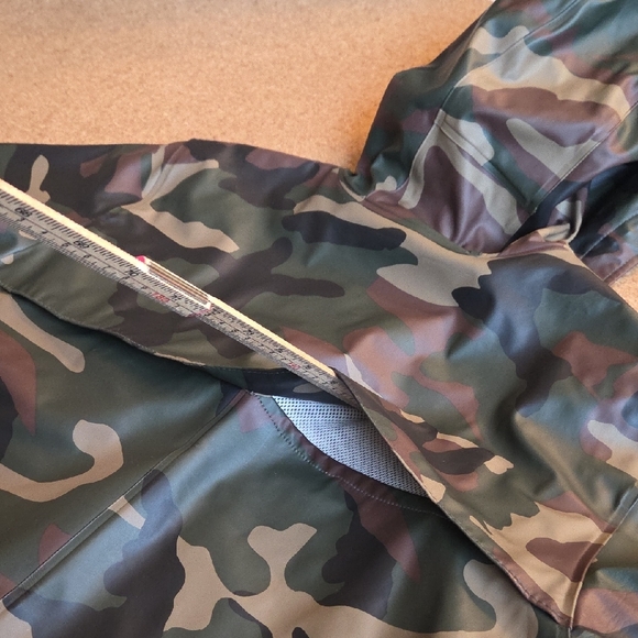 Hershel Camouflage Hooded Raincoat - Picture 10 of 16